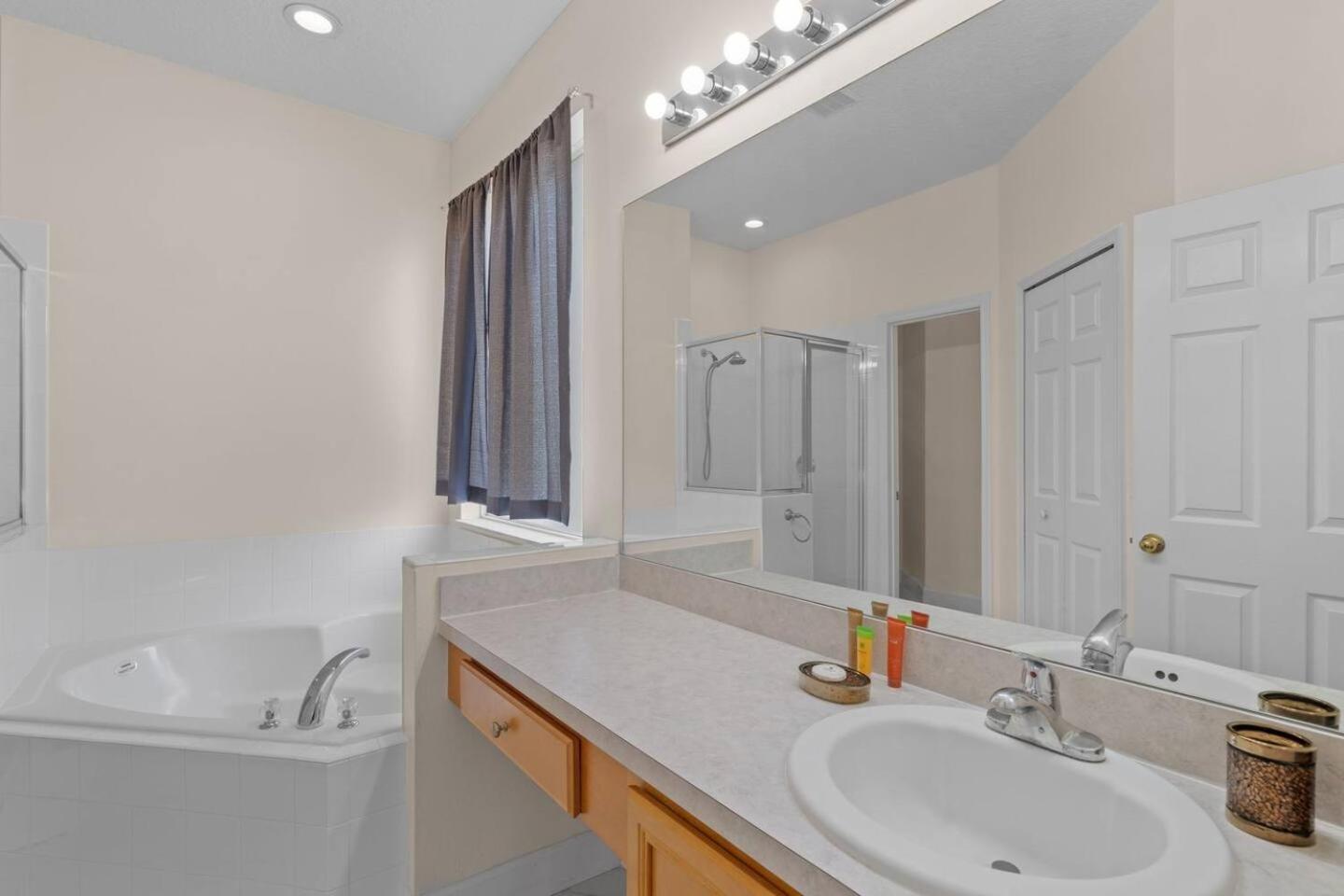 6 Bedroom 5 Bathroom Emerald Island 2601 Ib Kissimmee Ngoại thất bức ảnh